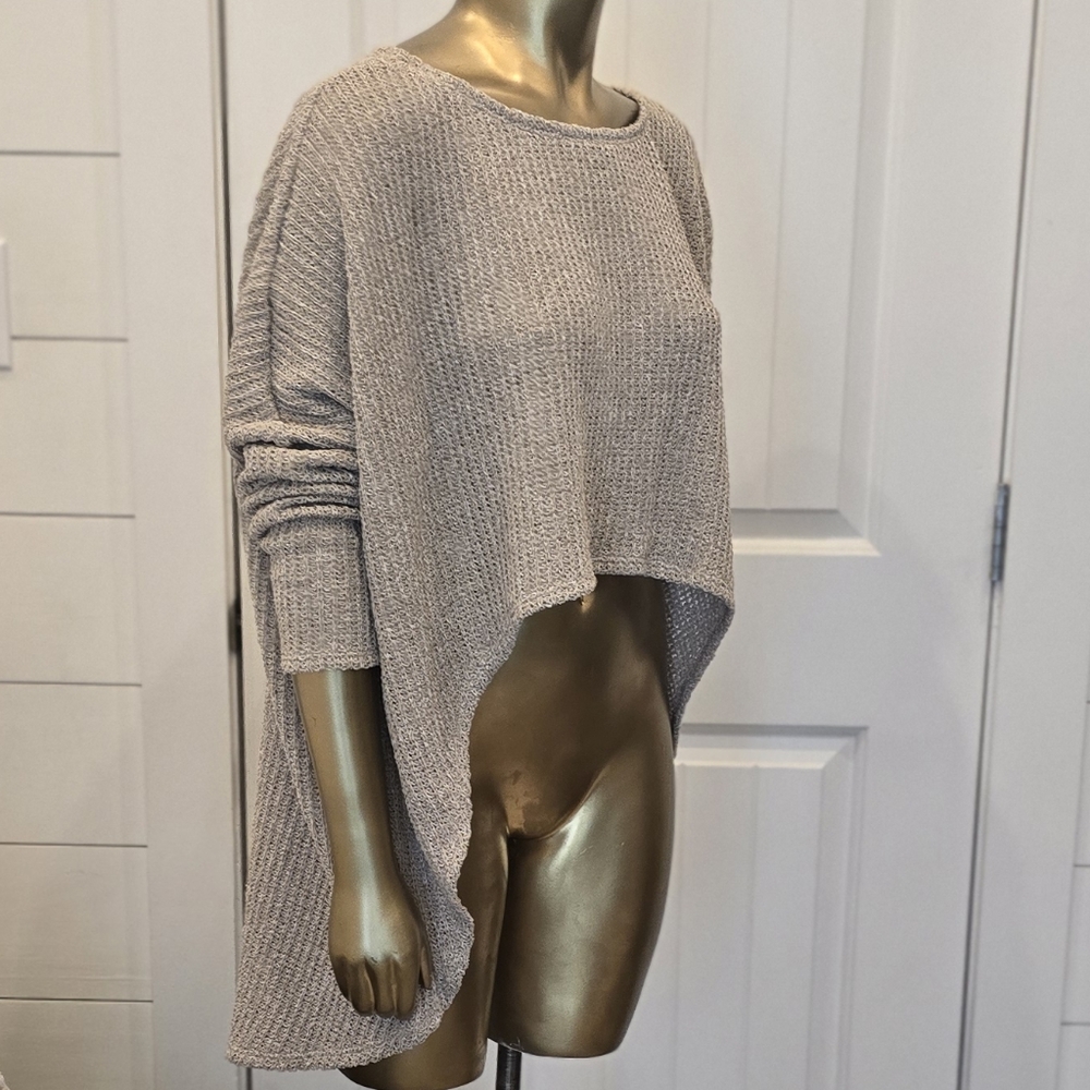 High-Low Sweater - Picture 2 of 7